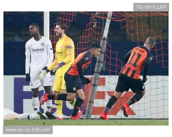 顿涅茨克矿工2-2战平凯尔特人,两队携手出线 顿涅茨克矿工2-2战平凯尔特人,两队携手出线